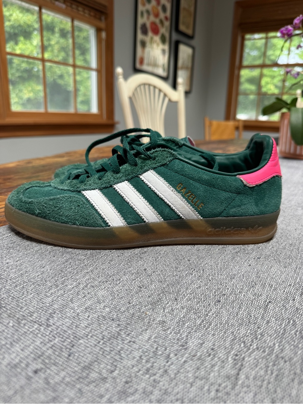 adidas gazelle indoor sneakers (Women’s size 9)